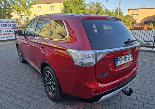 Mitsubishi Outlander cena 61000 przebieg: 149000, rok produkcji 2014 z Gniezno małe 379